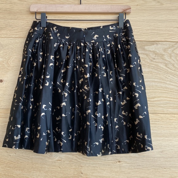Milly 100% silk skirt - Picture 2 of 4